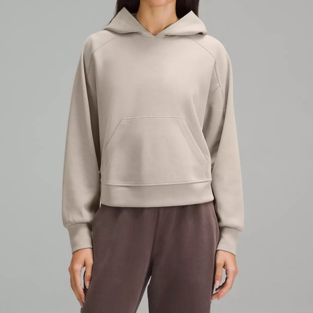 Lululemon sz 4 Riverstone Softstreme hoodie